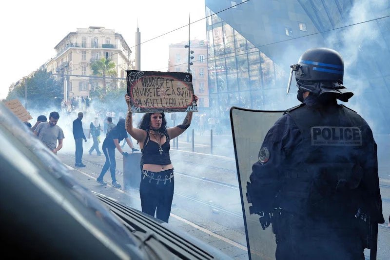 France : 1 435 interpellations après les manifestations contre la vie chère